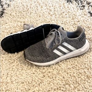 Women's 7 Adidas Swift Run Grey